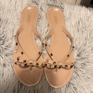 Beautiful saddle size 10 will fit a 9 1/2